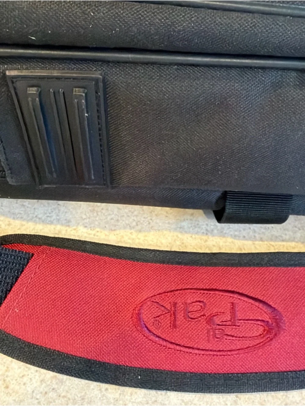 Samsonite Black briefcase Laptop Bag with adjustable shoulder straps canvas